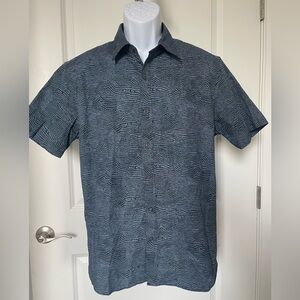 Michael Kors Men’s Slim Fit Button Up Shirt Large Short Sleeve Navy wave Print